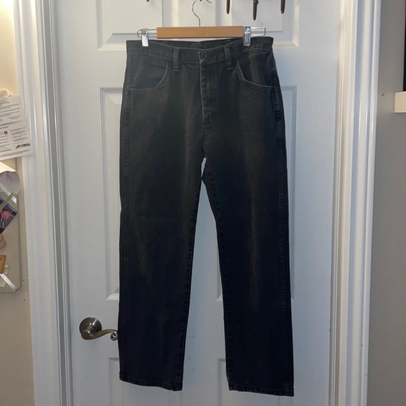 Black Straight leg Rustler Jeans - Picture 1 of 4